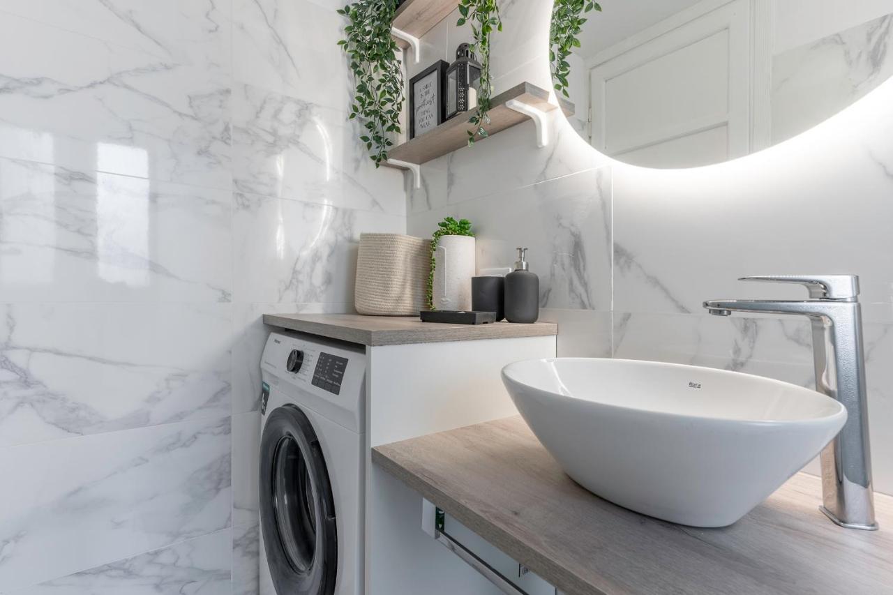 Sebino18 - Design Apartment Suite Milan Bagian luar foto