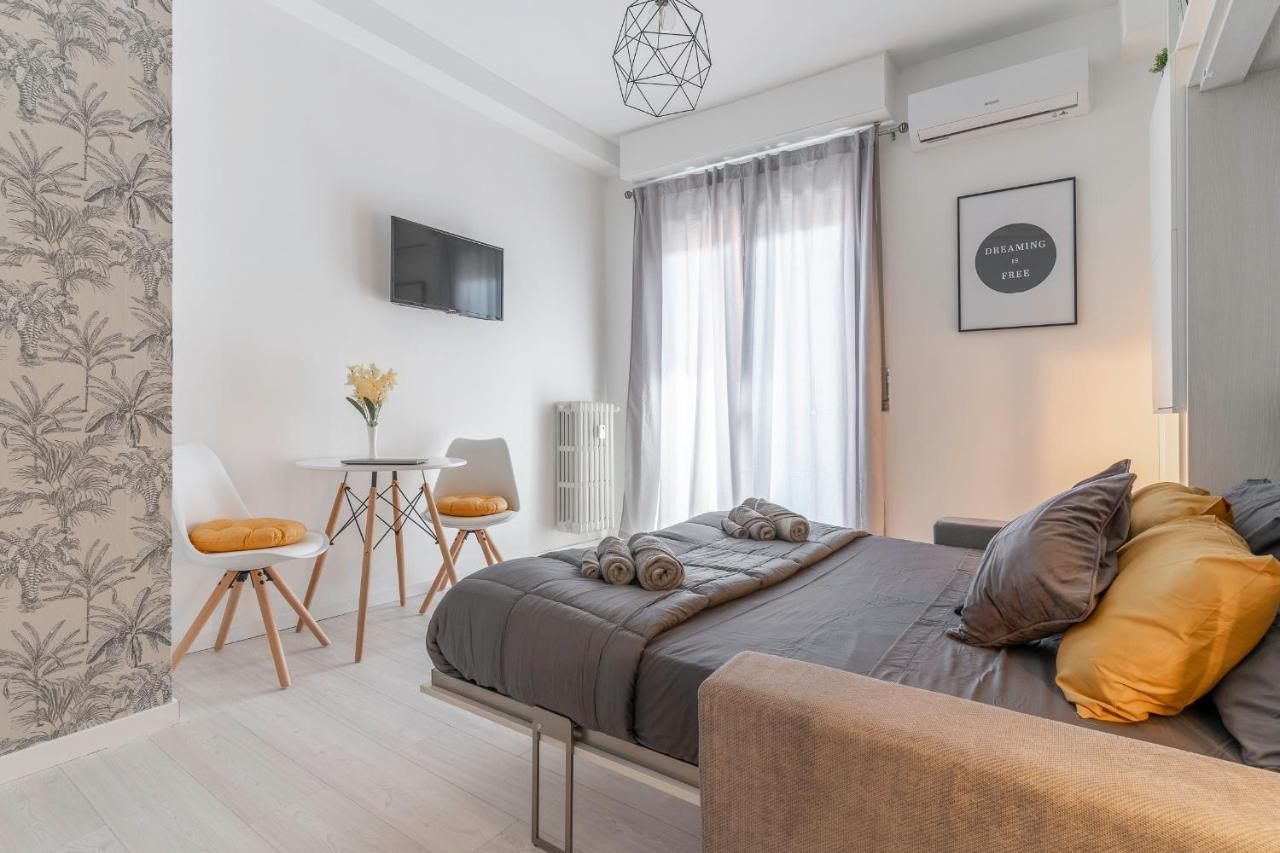 Sebino18 - Design Apartment Suite Milan Bagian luar foto