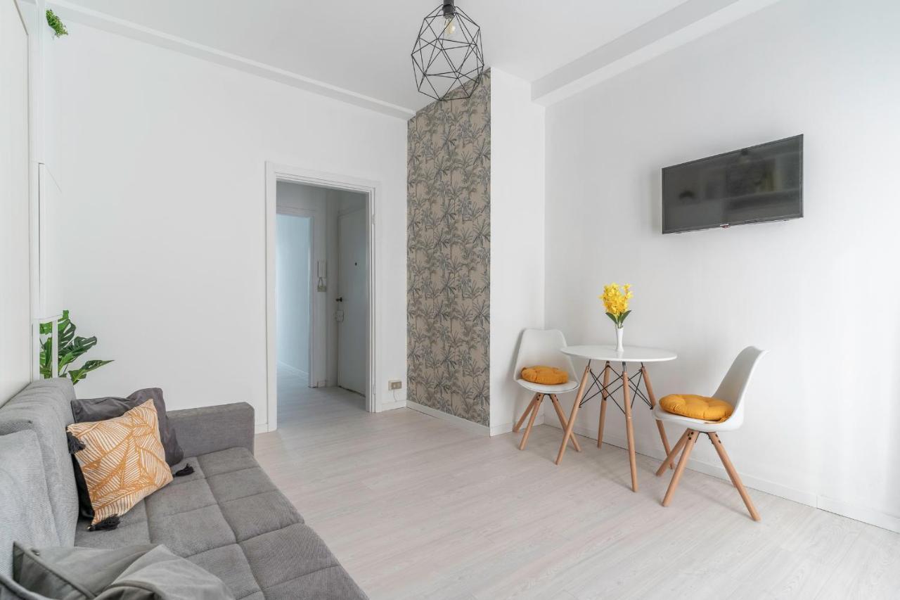 Sebino18 - Design Apartment Suite Milan Bagian luar foto